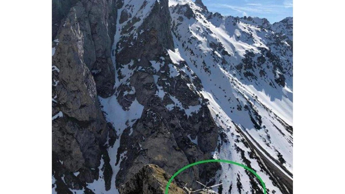Rescatado un montañero accidentado en las cercanías del refugio de Collado Jermoso en Posada de Valdeón (León)-ICAL