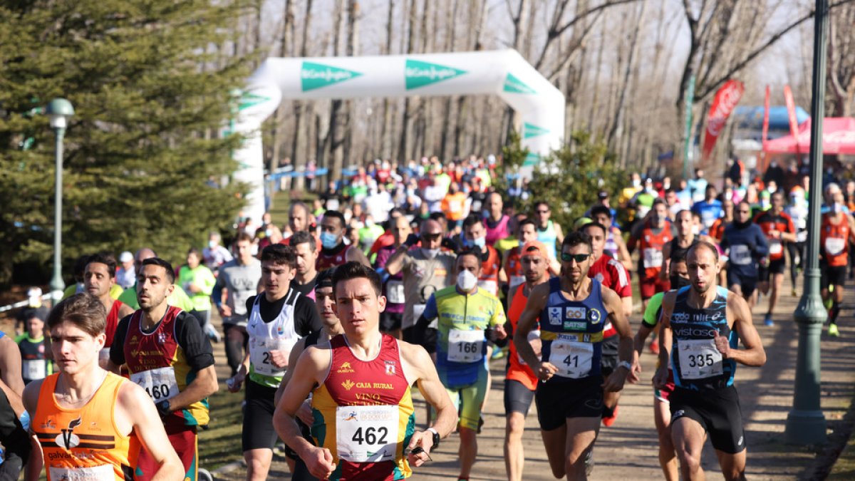Salida del Cross de las Doce Uvas en 2021. / PHOTOGENIC