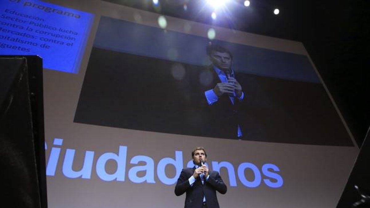 El presidente de Ciudadanos, Albert Rivera, durante el acto de presentación en Madrid del segundo gran eje del programa económico de Ciudadanos.-Foto: ZIPI / EFE