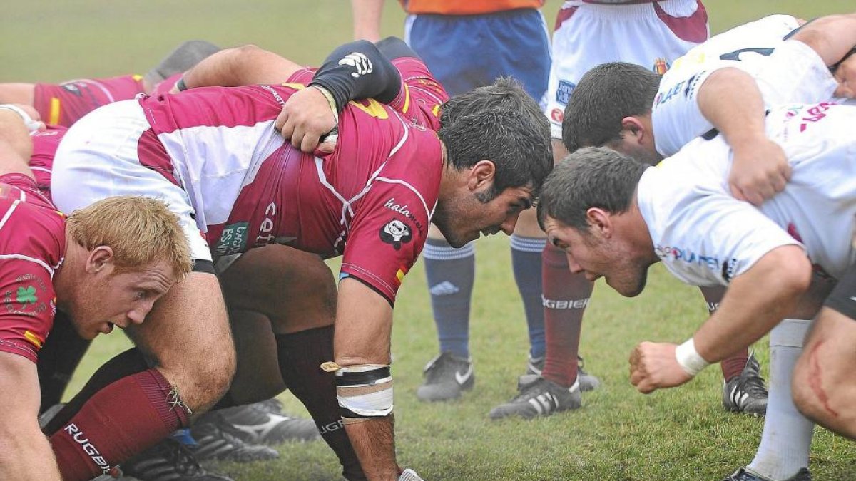 El Cetransa El Salvador se enfrentó al Petrarca de Pádova italiano en la campaña 2009-2010.Los chamizos cayeron en Italia por 37-10 para ganar una semana después en Pepe Rojo por 37-16 en un partido en el que brilló con luz propia Jaime Nava.-EL MUNDO