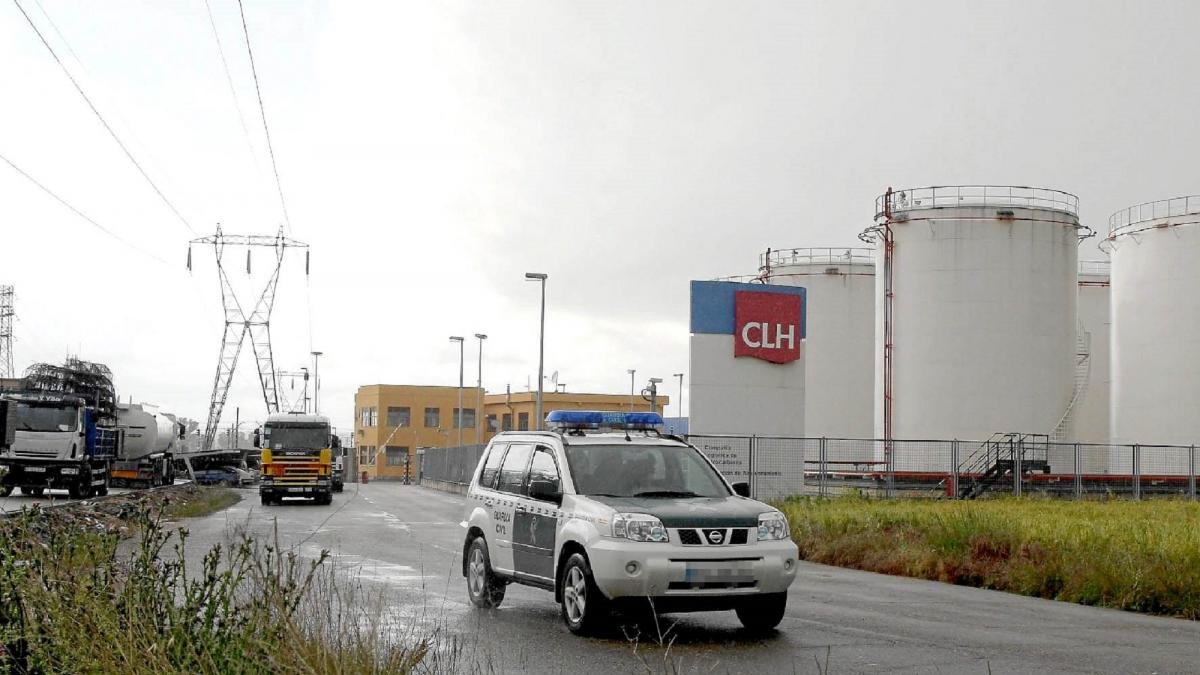 Centro de distribución de combustibles de CLH, uno de los puntos neurálgicos de la modificación del PGOU.-EL MUNDO