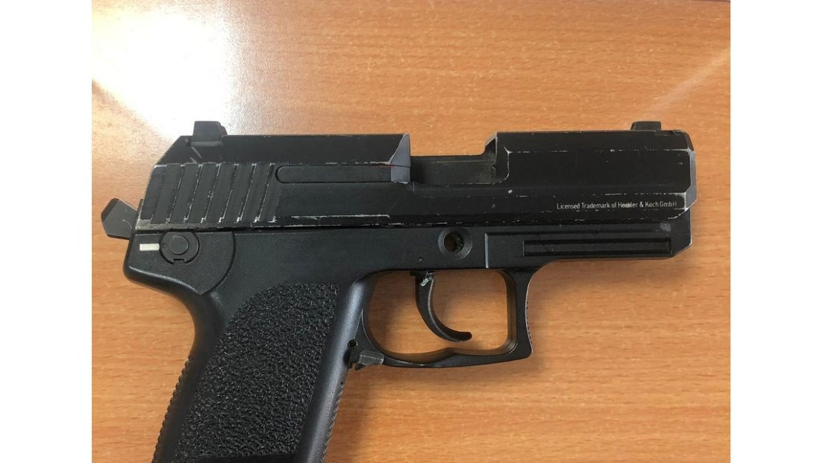Arma que portaba el detenido en Valladolid.- POLICIAVLL