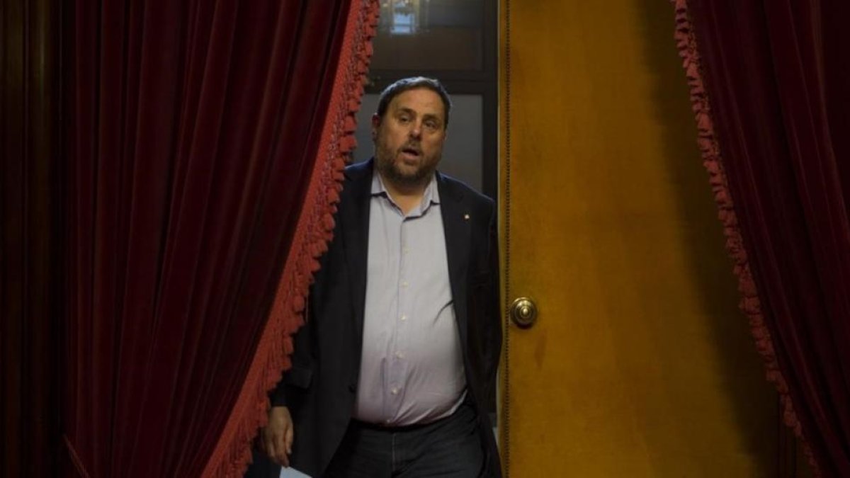 El vicepresidente de la Generalitat, Oriol Junqueras, en el Parlament.-/ ALBERT BERTRAN