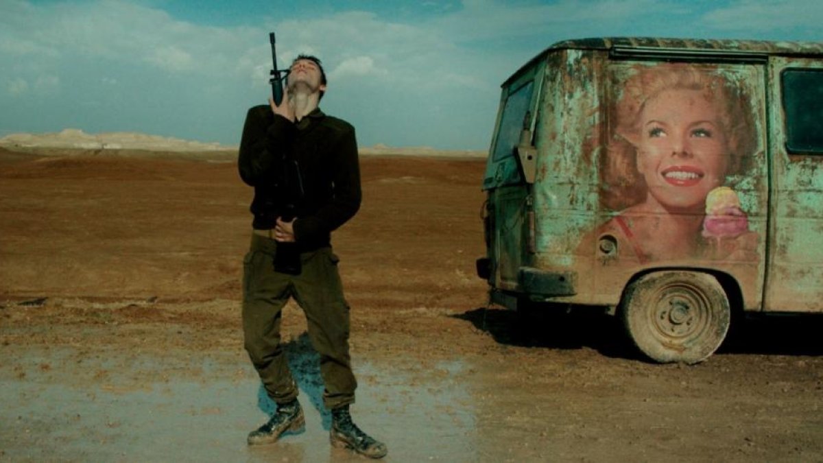 Fotograma de ‘Foxtrot’, última película de la Sección Oficial a concurso que se proyectó ayer.-E. M.