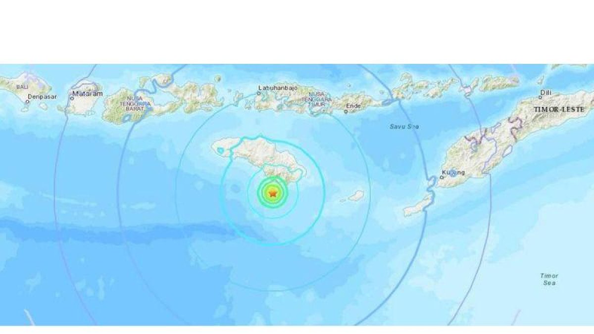 El hipocentro del movimiento telúrico fue localizado a 10 kilómetros de profundidad y a 30,3 kilómetros al suroeste de Nggongi Satu.-US GEOLOGICAL SURVEY/ EPA