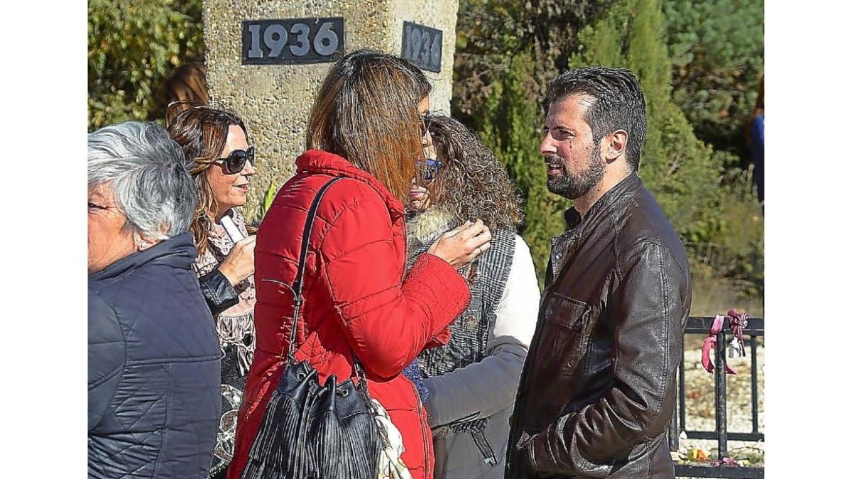 Luis Tudanca durante el homenaje a los fusilados en el Franquismo.-ICAL