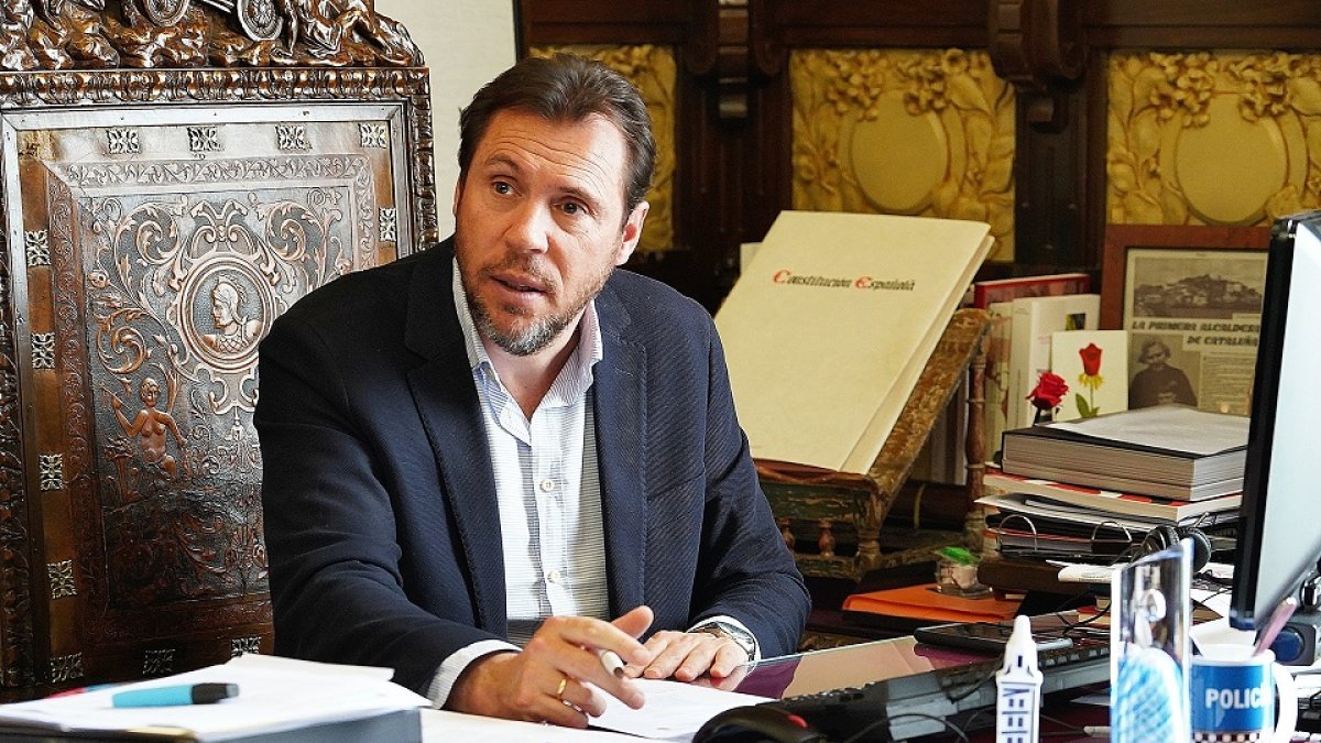 .- CARLOS ARRANZ.