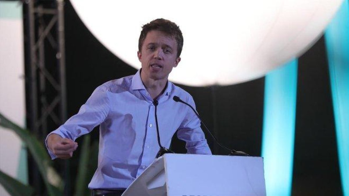 El candidato de Más País, Íñigo Errejón, en el acto de cierre de campaña en Madrid-JESUS HELLÍN (EUROPA PRESS)