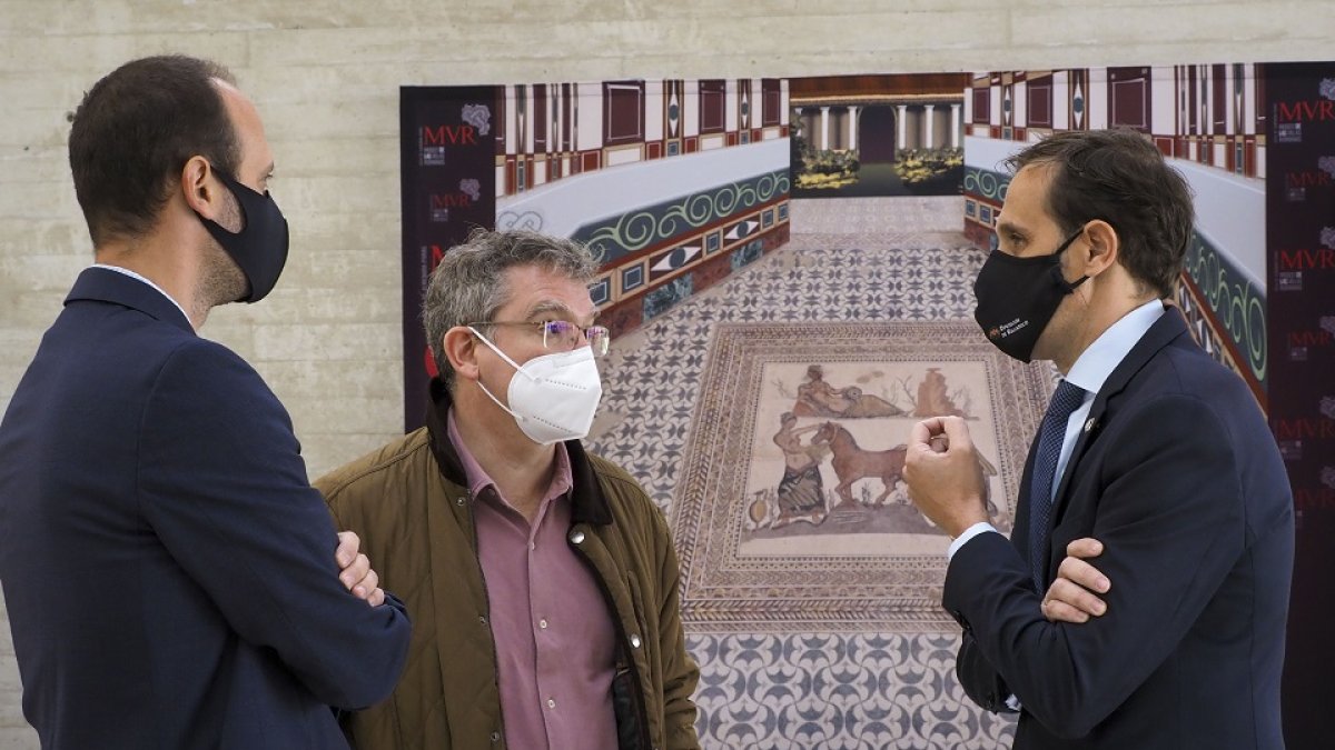 Almenara-Puras, museo de las villas romanas. Visita del presidente junto a Telefónica y el escritor Santiago Posteguillo. - Photogenic/Miguel Ángel Santos.