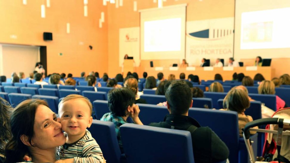 Conferencia organizada por el Banco de Leche Materna de Castilla y León en el Hospital Río Hortega de Valladolid-Ical