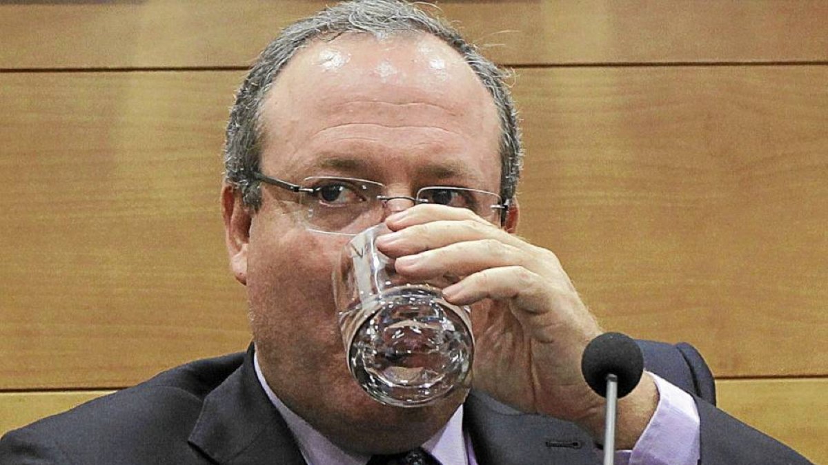 Terciado en su comparecencia ante los medios en junio de 2012 tras ser denunciado por la patronal charra-J.M.Lostau