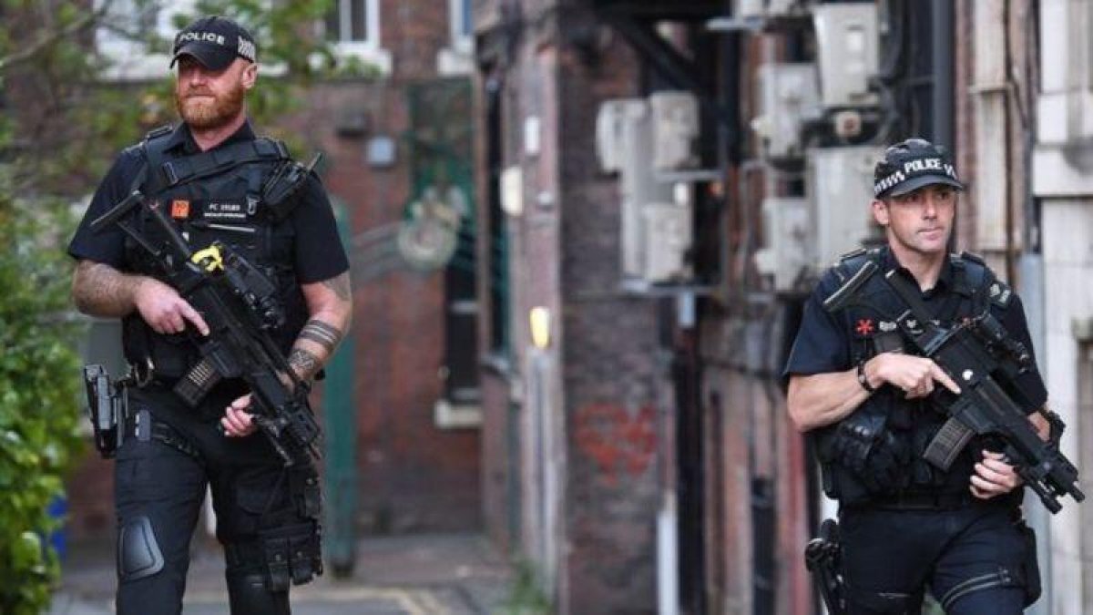 Agentes policiales de Reino Unido.-EPA