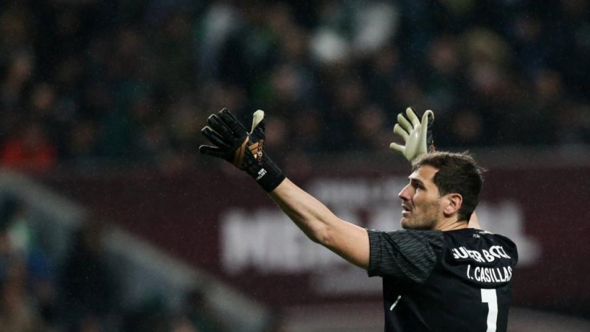 Casillas, en la Copa portuguesa.-/ JOSE COELHO (EFE)