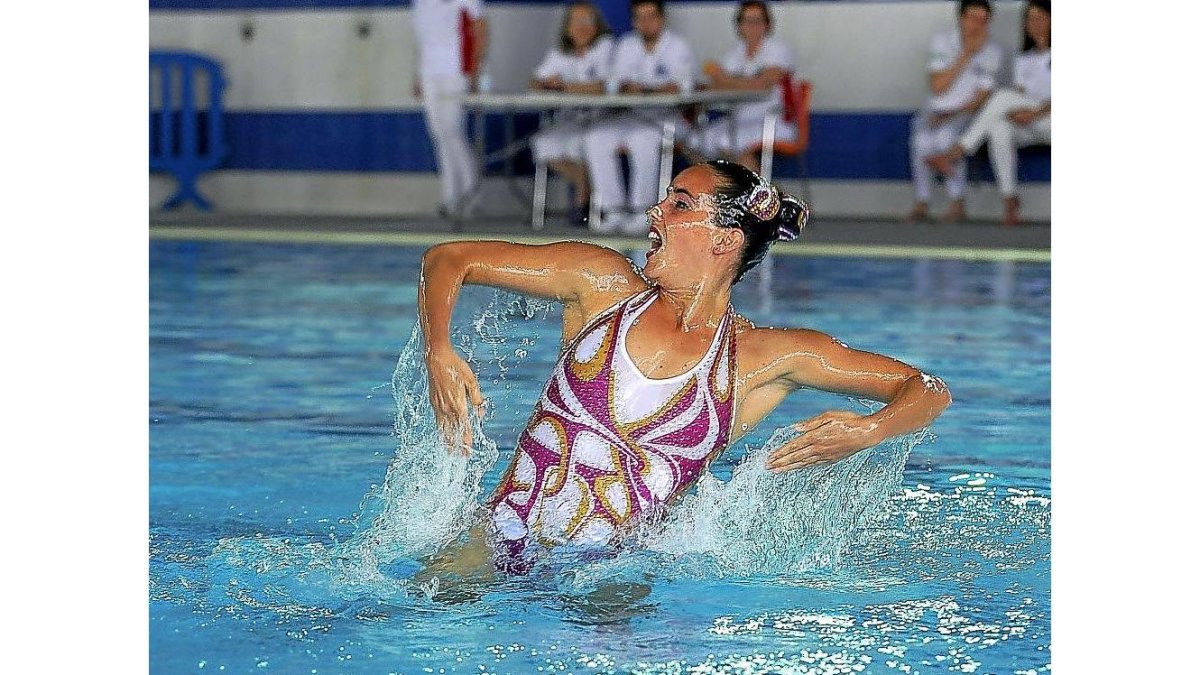 Ona Carbonell durante una actuación en el Campeonato de España de 2017.-MARTA FERNÁNDEZ