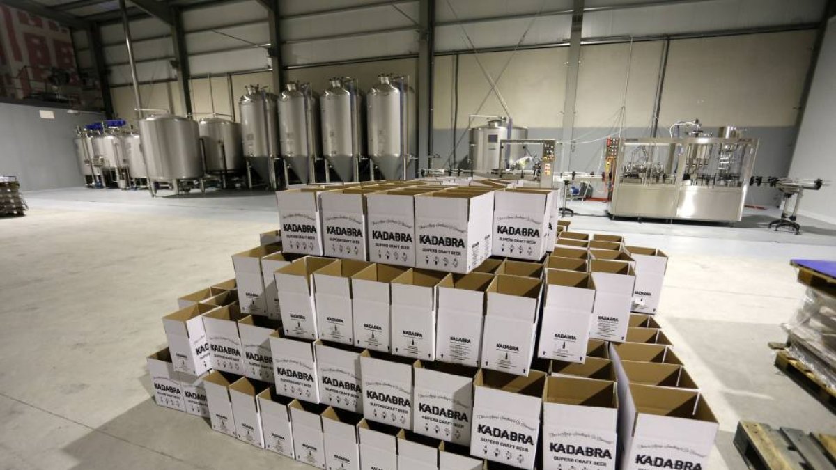 Fábrica de la cerveza leonesa 'Kadabra' situada en el polígono industrial de Villadangos del Páramo (León)-Ical
