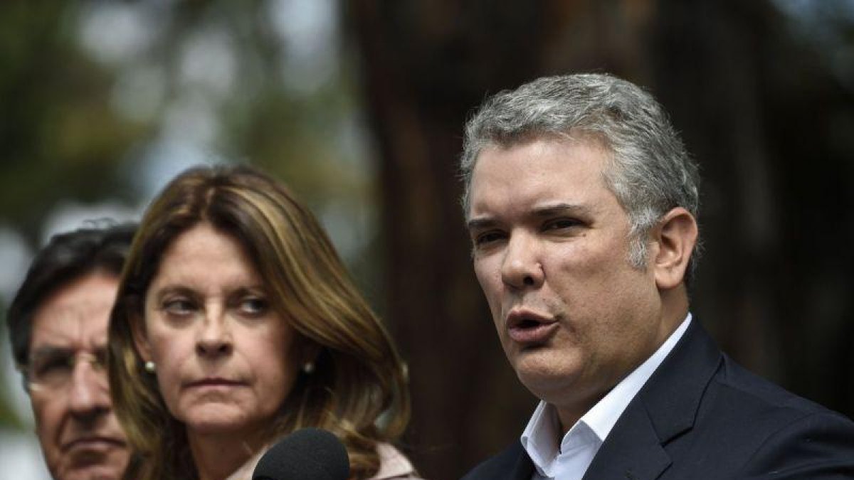 Iván Duque ofreciendo una rueda de prensa.-AFP