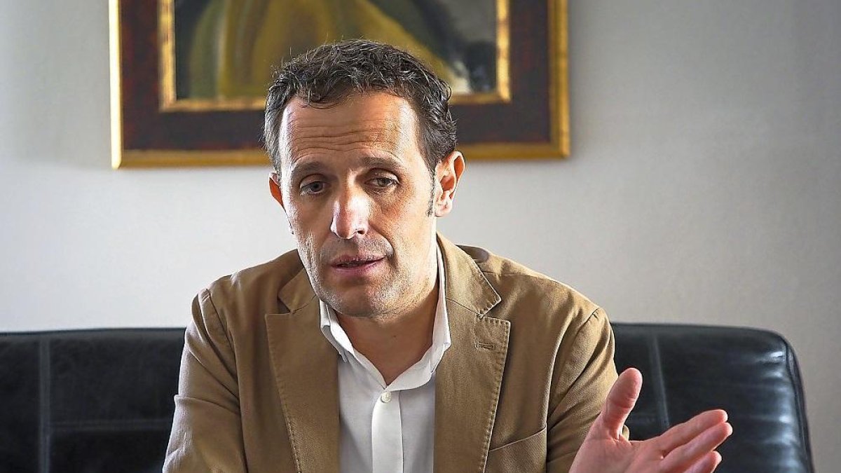 Conrado Íscar.-M.Á.SANTOS