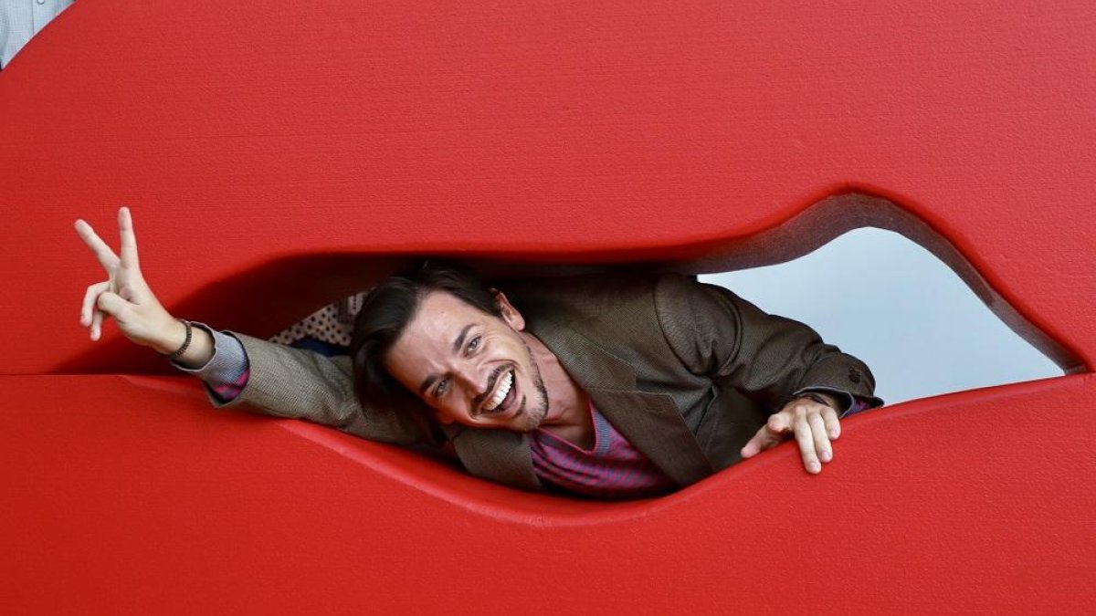 El director sevillano Nicolás Pacheco en la presentación del ‘Jaulas’.-ICAL
