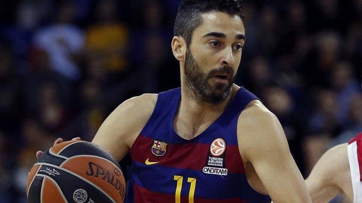 Navarro, el año pasado, luciendo el 11 que nadie más llevará en el básquet azulgrana.-EFE / ALEJANDRO GARCÍA