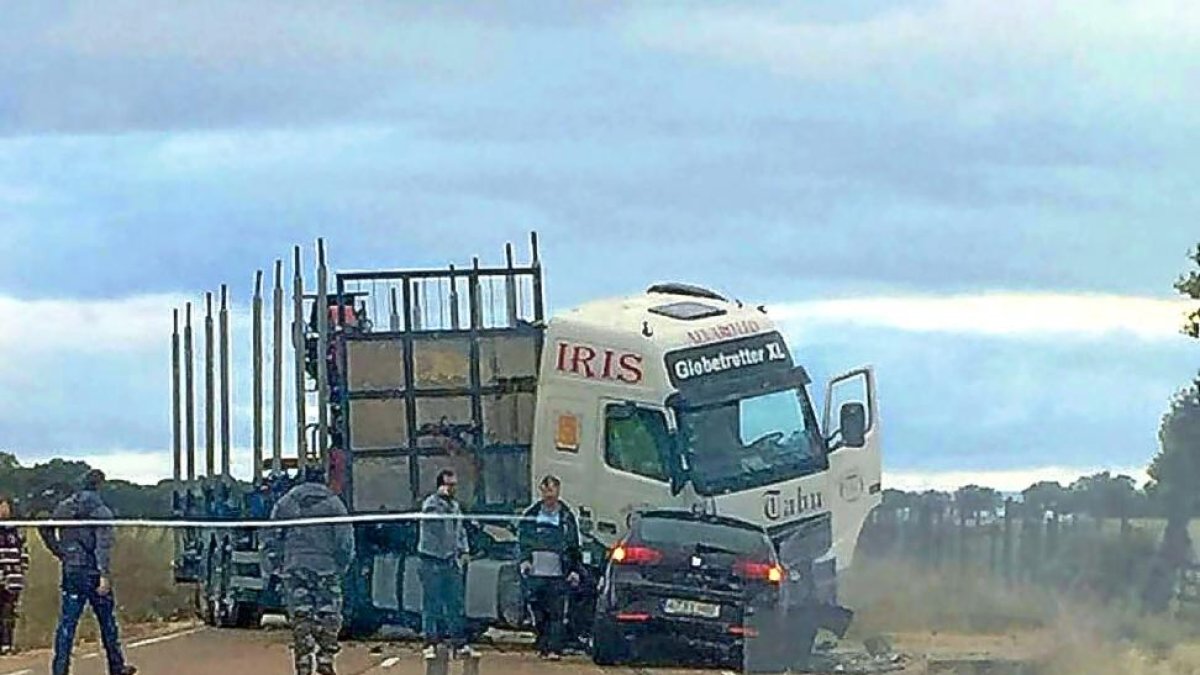 Testigos dan la alarma minutos después del accidente-EL MUNDO