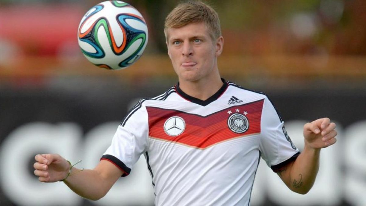 Toni Kroos, durante un partido con la selección de Alemania.-EFE / THOMAS EISENHUTH