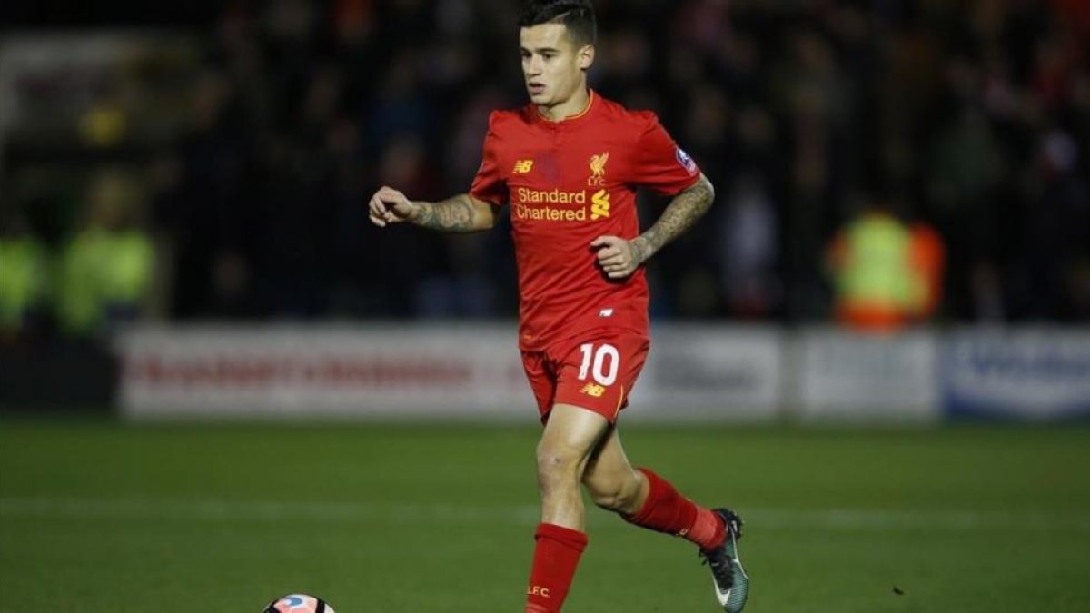 Philippe Coutinho brillará en Liverpool hasta el 2022.-REUTERS / PAUL CHILDS