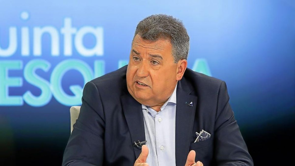 José Manuel Barrio durante ‘La Quinta Esquina’, programa emitido en La 8 Valladolid.-J. M. LOSTAU