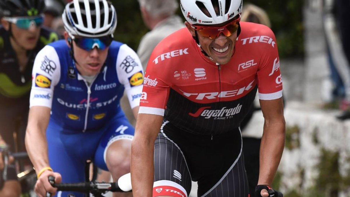 Contador seguido por De la Cruz y Soler.-PHILIPPE LOPEZ