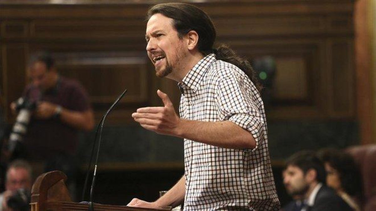 Pablo Iglesias, en la última jornada de la investidura.-DAVID CASTRO