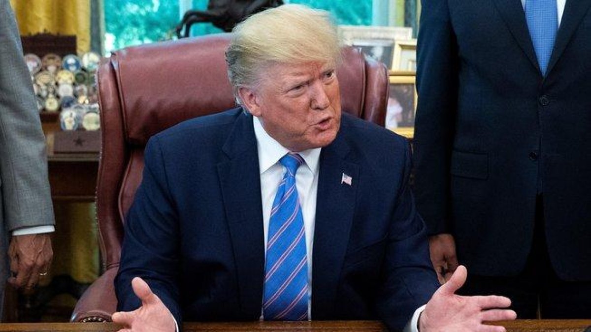 El presidente de los Estados Unidos, Donald Trump, en la Oficina Oval en la Casa Blanca.-EFE / EPA