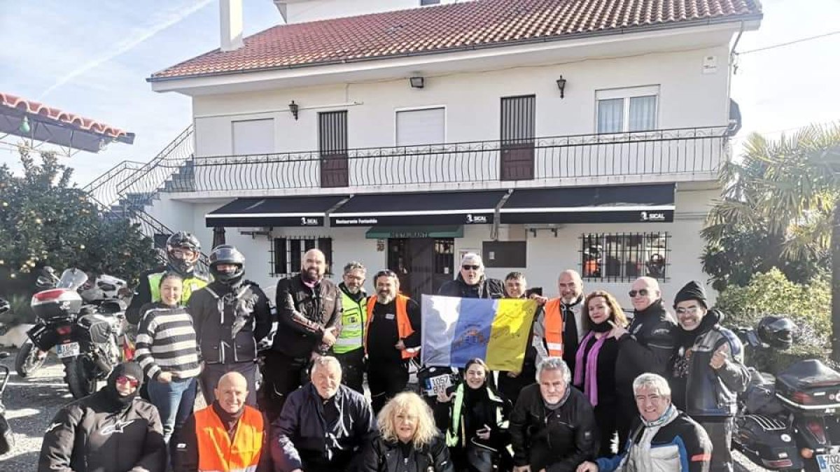 El grupo 'Canarias Ruta a Pingüinos' en una de las últimas ediciones de la concentración motera. -E.M.