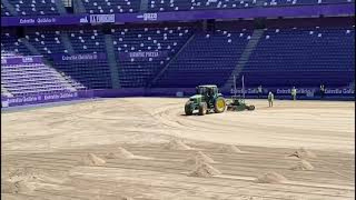 El estadio Zorrilla cambia de piel. - E. M.