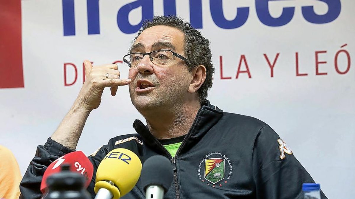 Miguel Ángel Peñas en una rueda de prensa.-PABLO REQUEJO