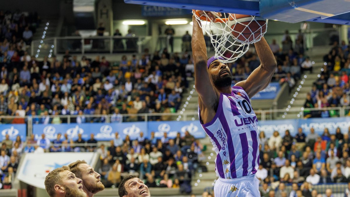 N'Guessan hace un mate.