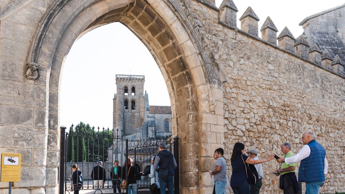 El Monasterio de las Huelgas es uno de los tesoros que propone descubrir con calma el plan de 72 horas ideado para alargar la estancia de los turistas en Burgos. / ÓSCAR CORCUERA