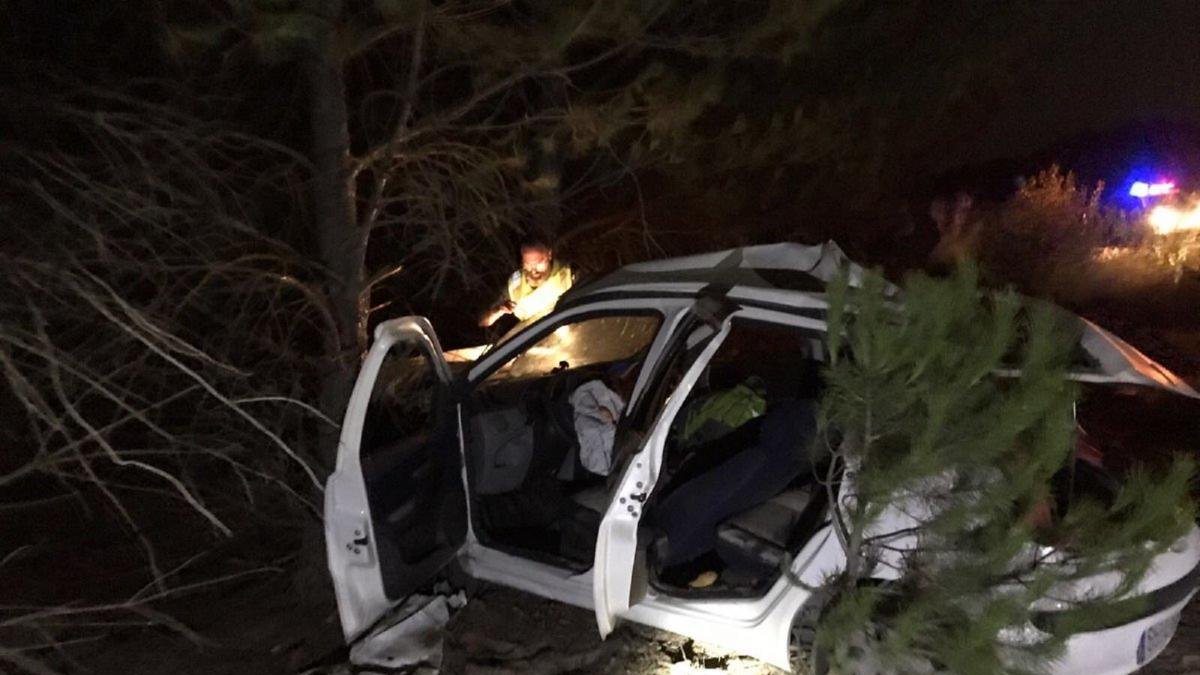 Imagen del estado del coche tras el accidente.-BOMBEROS DE VALLADOLID