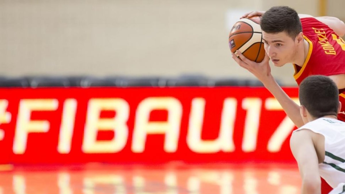 Miguel González, en el Mundial U17.-FEB