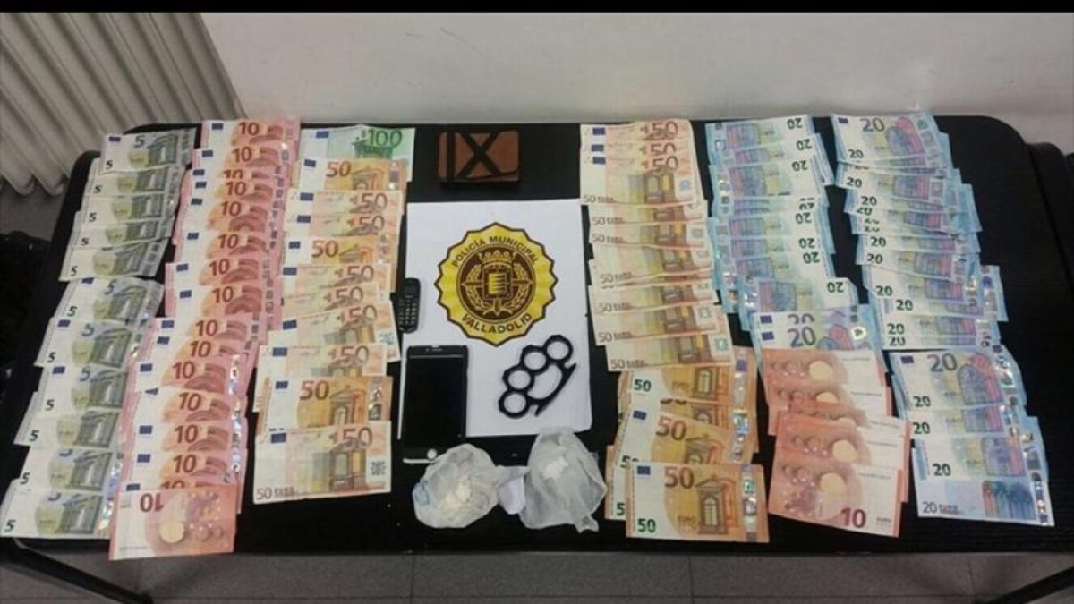 Dinero interceptado durante la operación.-EUROPA PRESS