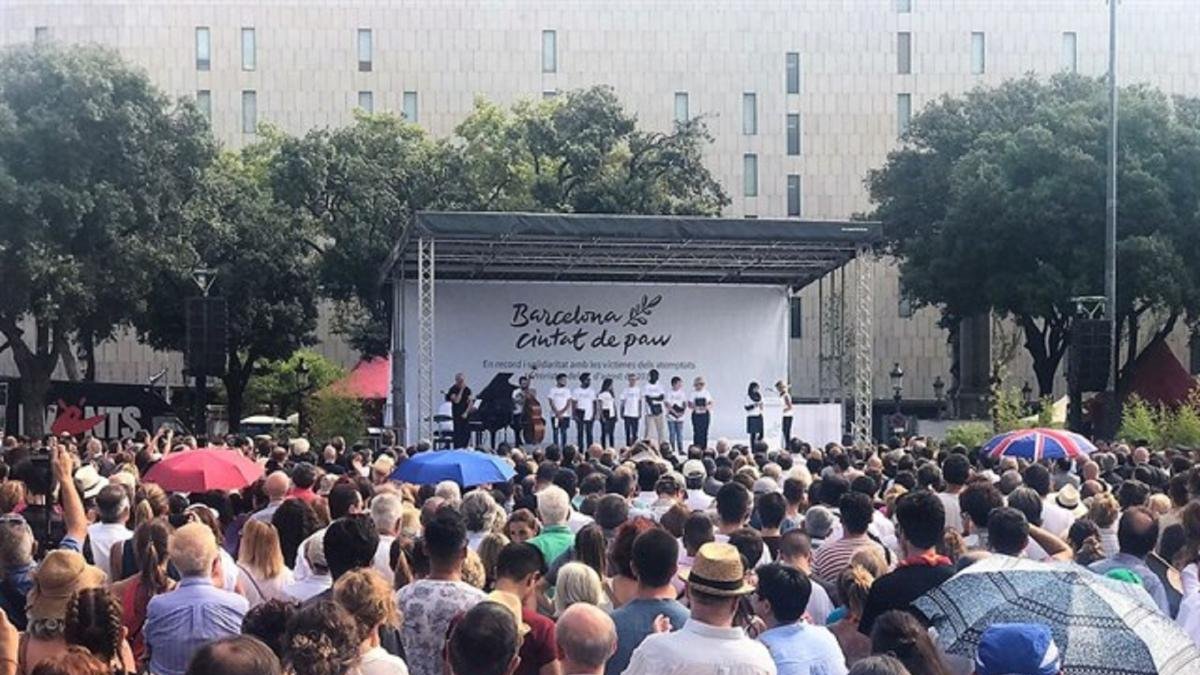 Homenaje a las víctimas del atentado de Barcelona.-EUROPA PRESS