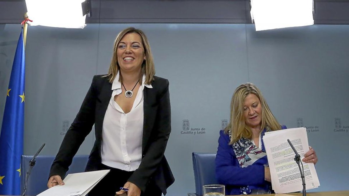 La portavoz de la Junta, Milagros Marcos, ayer, tras el Consejo.-ICAL