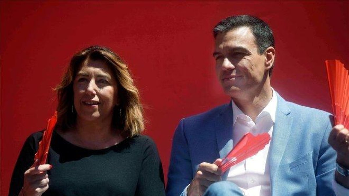 Susana Díaz y Pedro Sánchez, durante un mitin en Córdoba, este miércoles.-EFE / RAFA ALCAIDE
