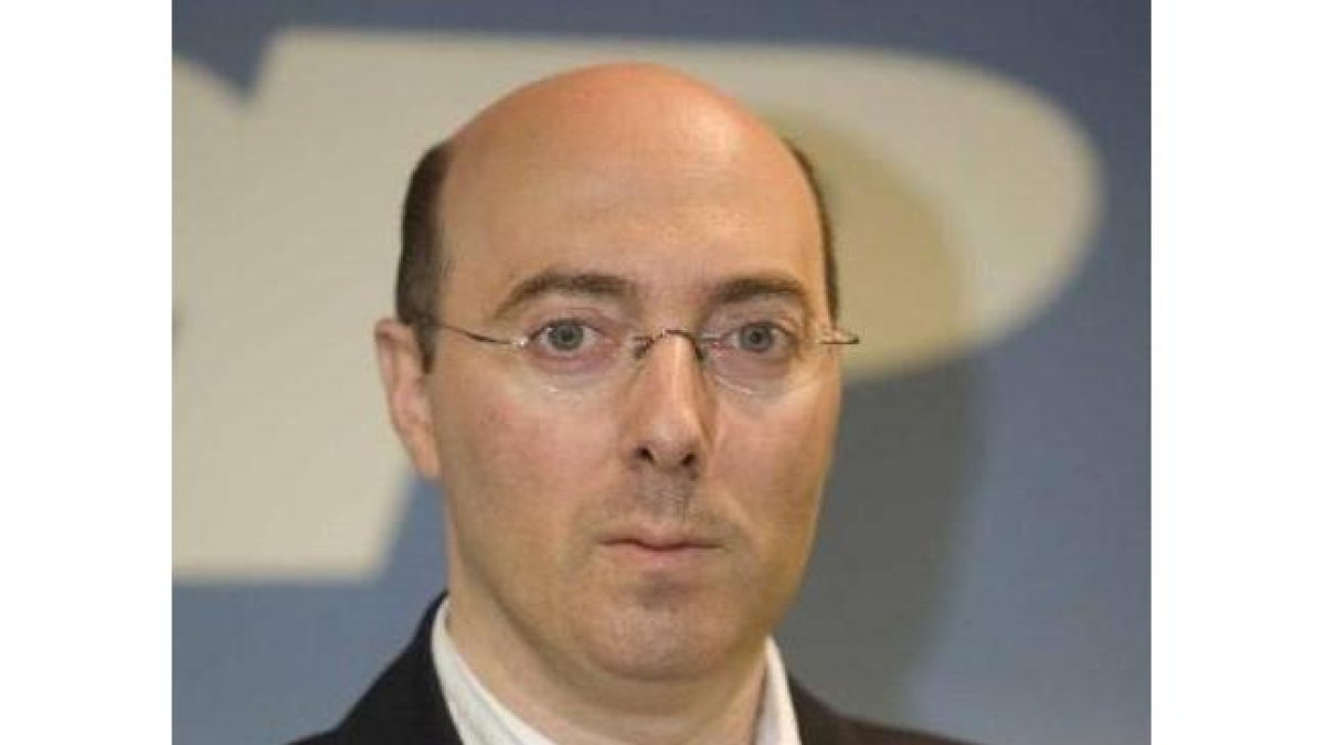 El delegado del Gobierno en Euskadi, Carlos Urquijo, ha denunciado el acto de bienvenida que se tributó en Andoain (Guipúzcoa) a un etarra excarcelado.-ARCHIVO
