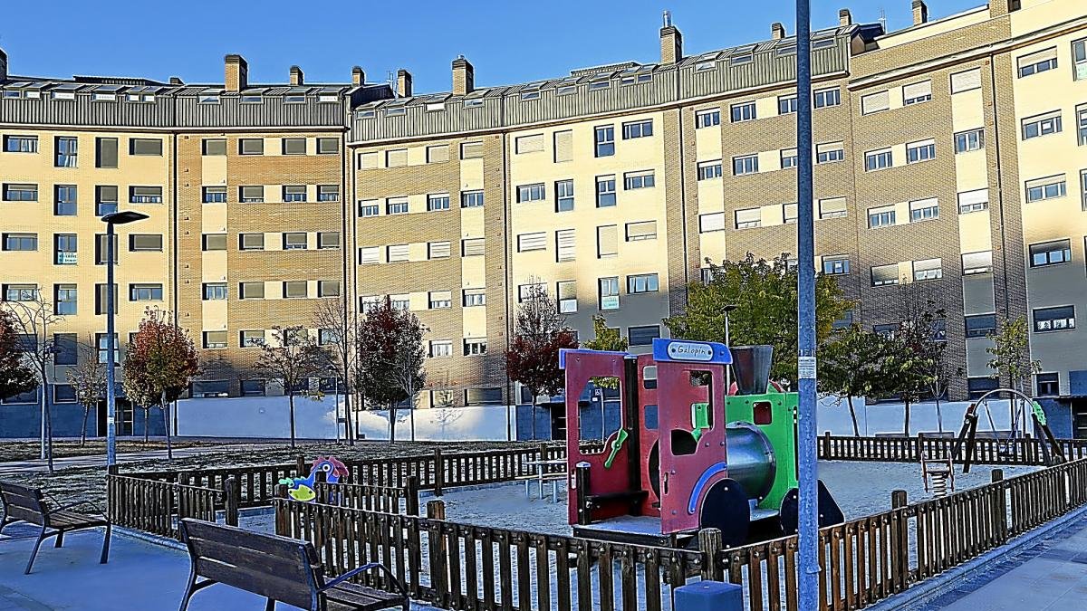 Una urbanización del municipio vallisoletano Arroyo de la Encomienda.-J. M. LOSTAU