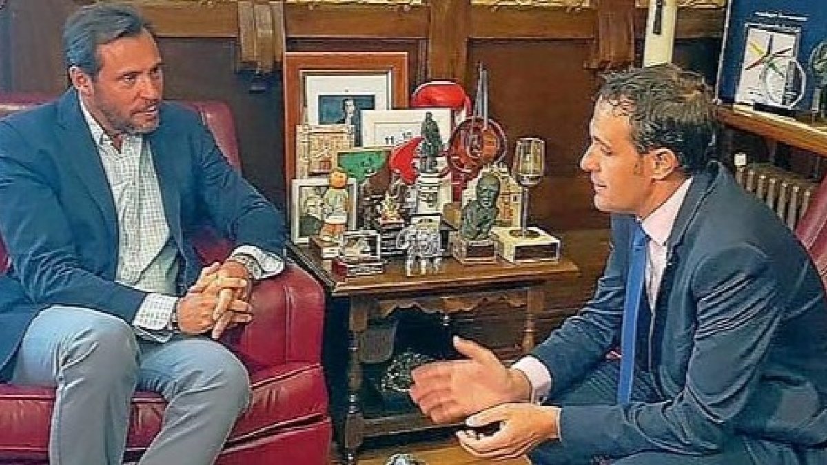 Óscar Puente y Conrado Íscar, en una imagen de archivo.