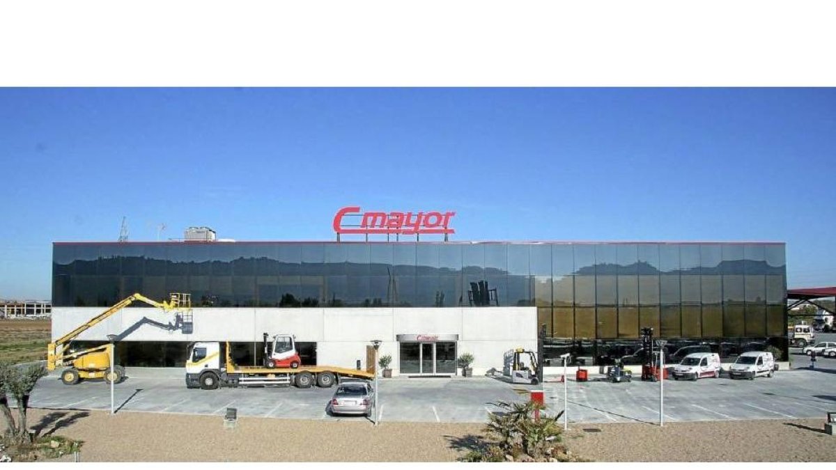 Vista general de las instalaciones de Carretillas Mayor, en Valladolid-El Mundo