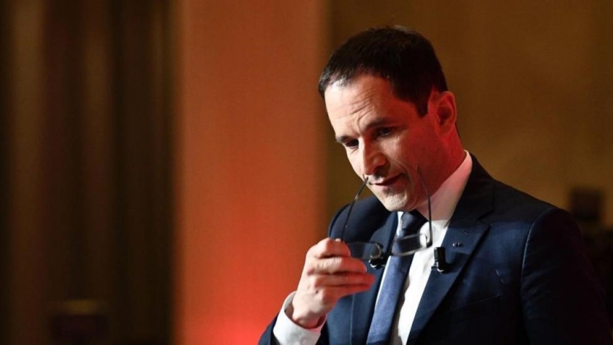 Hamon, en su comparecencia en la noche electoral.-AP