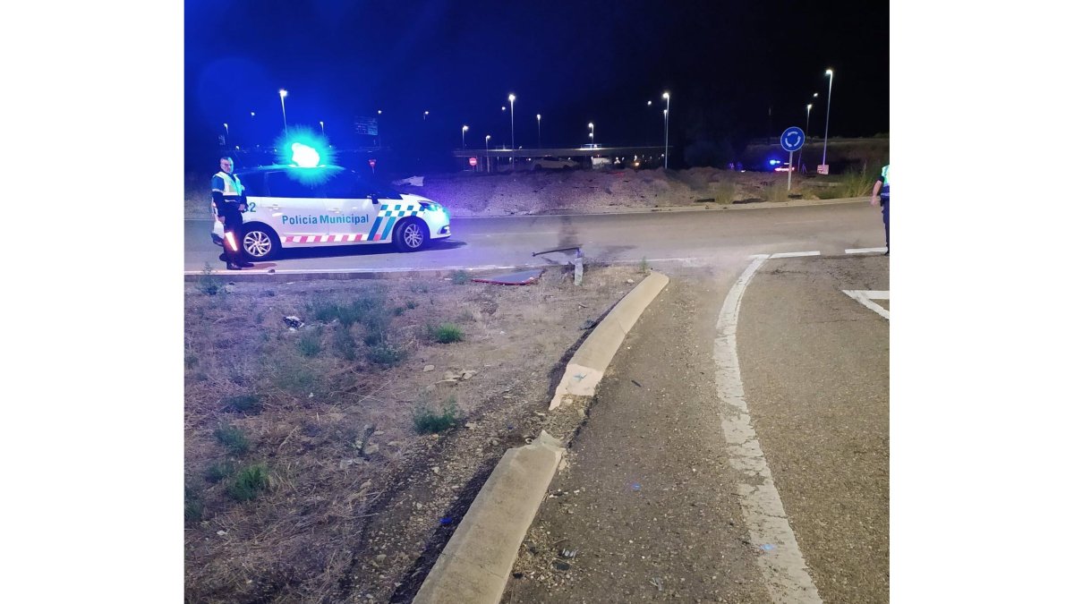 Imagen de la Policía de Valladolid del suceso que se ha producido a las 6.50 horas este sábado. - EUROPA PRESS