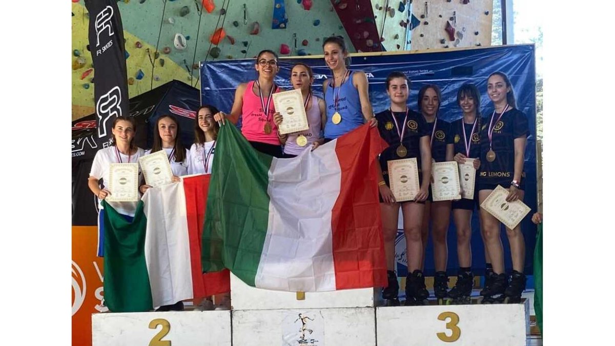 Podio Speed Equipos Femenino con el Rolling Lemons en el tercer cajón. / E. M.