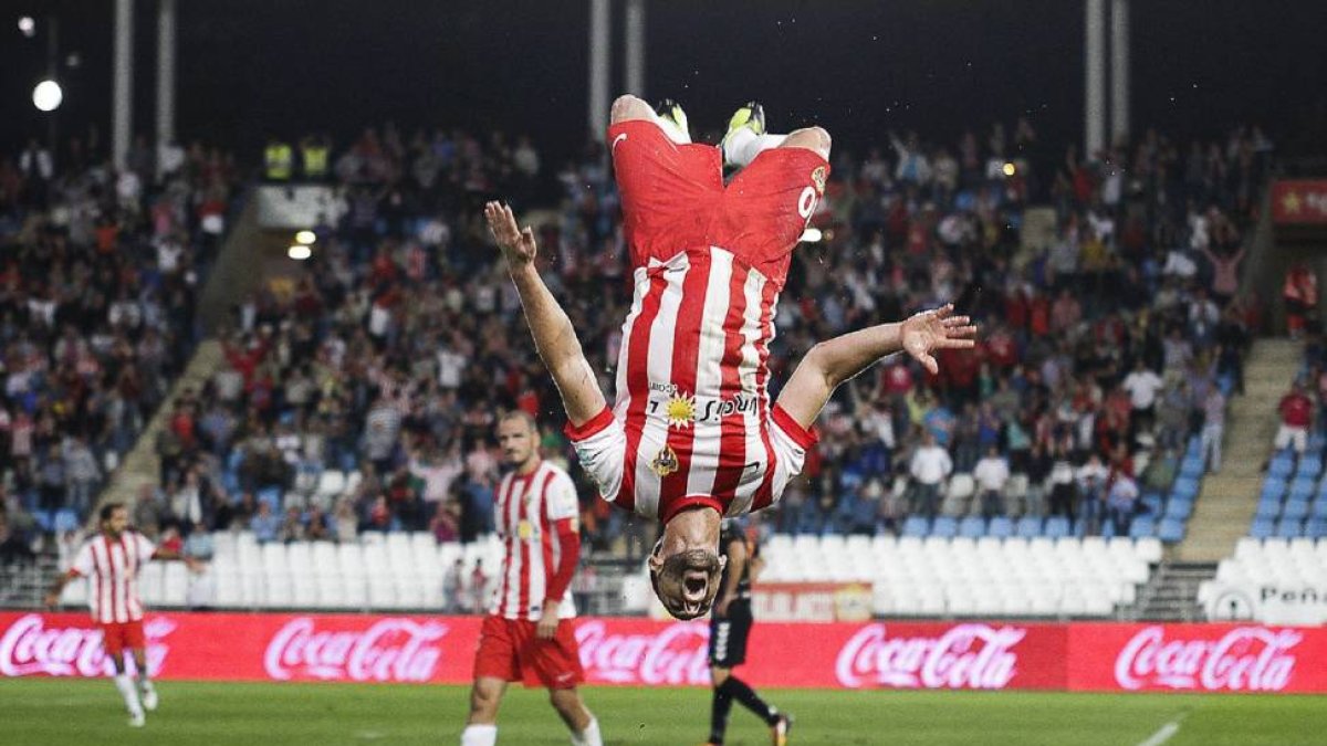 Rodri celebra su gol al Valladolid.-E.M