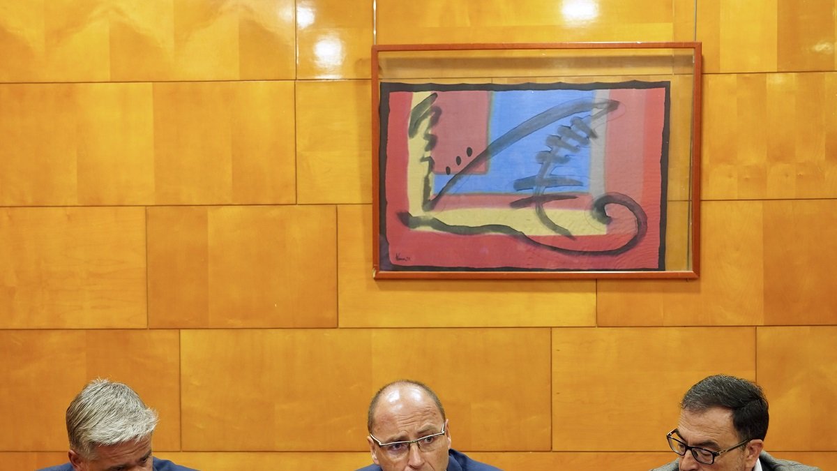 Luis Martínez Íñiguez, Francisco Javier de Frutos y José Antonio Robles, de la Asociación de Hoteles de Valladolid, hacen balance de la ocupación estival. | ICAL